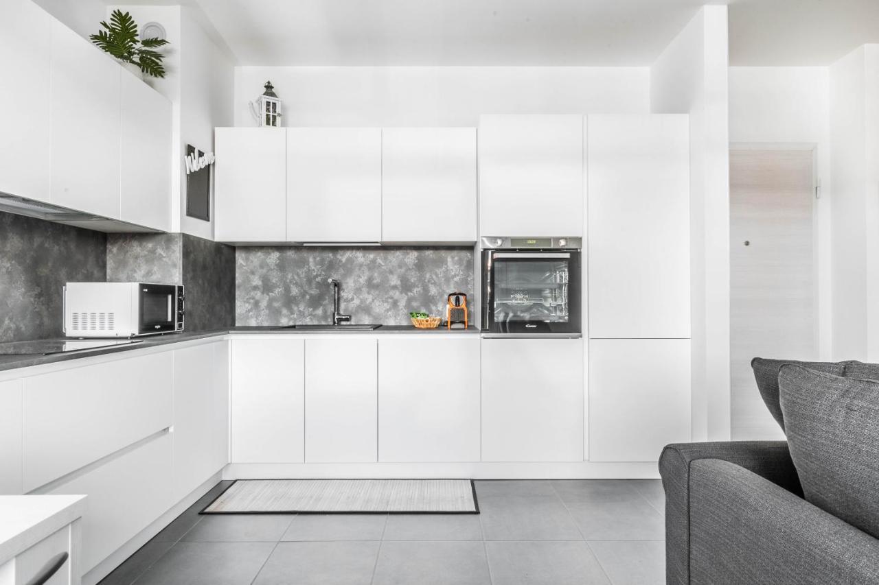 Harmony House - Rho Fiera 6Min - Free Parking - Terrace Apartment Milan Exterior photo