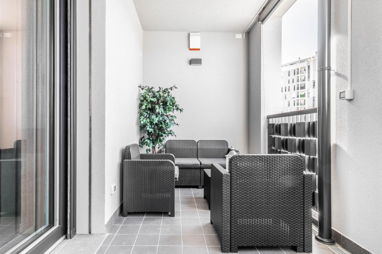 Harmony House - Rho Fiera 6Min - Free Parking - Terrace Apartment Milan Exterior photo
