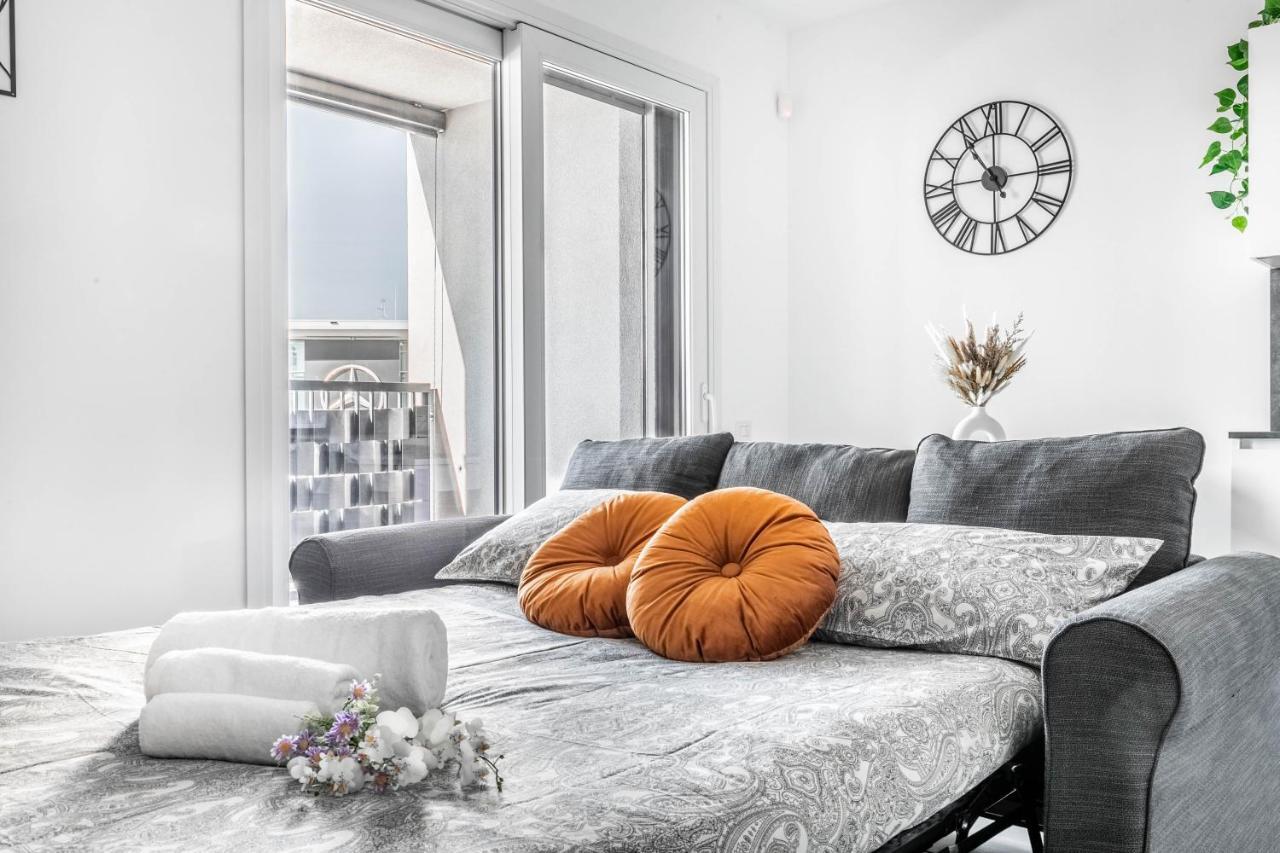 Harmony House - Rho Fiera 6Min - Free Parking - Terrace Apartment Milan Exterior photo